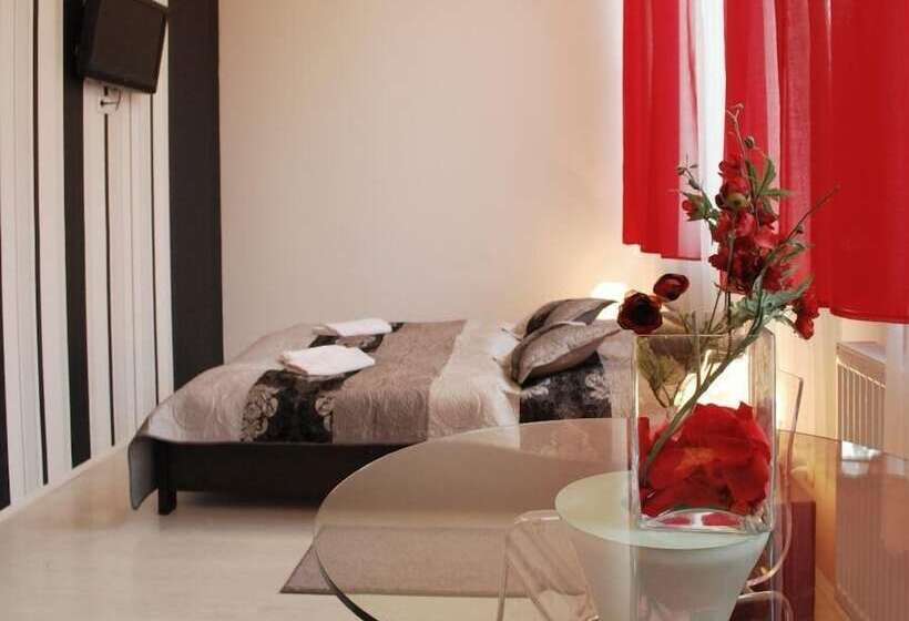 호텔 Black & White