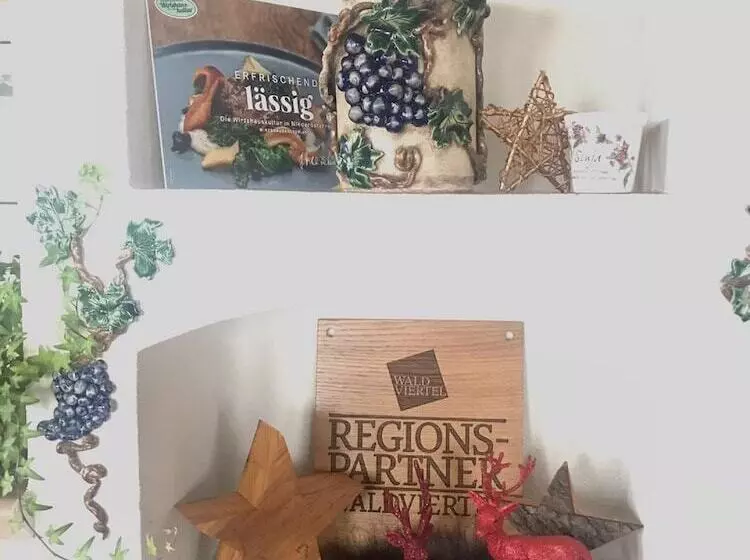 Hotelli Brauneggerhof Gasthof Mayer