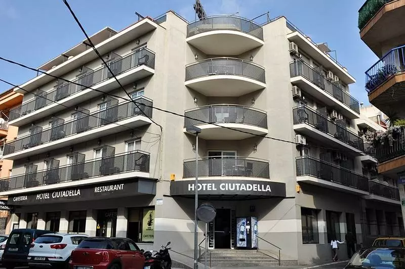 Отель Ciutadella