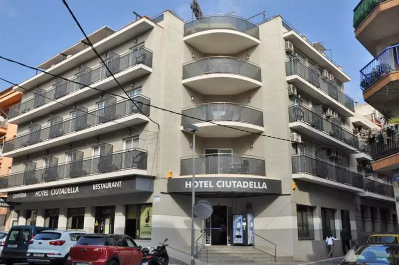 Отель Ciutadella