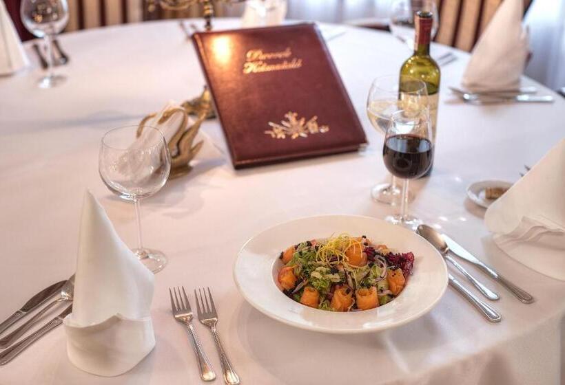 Отель Dworek Hetmanski