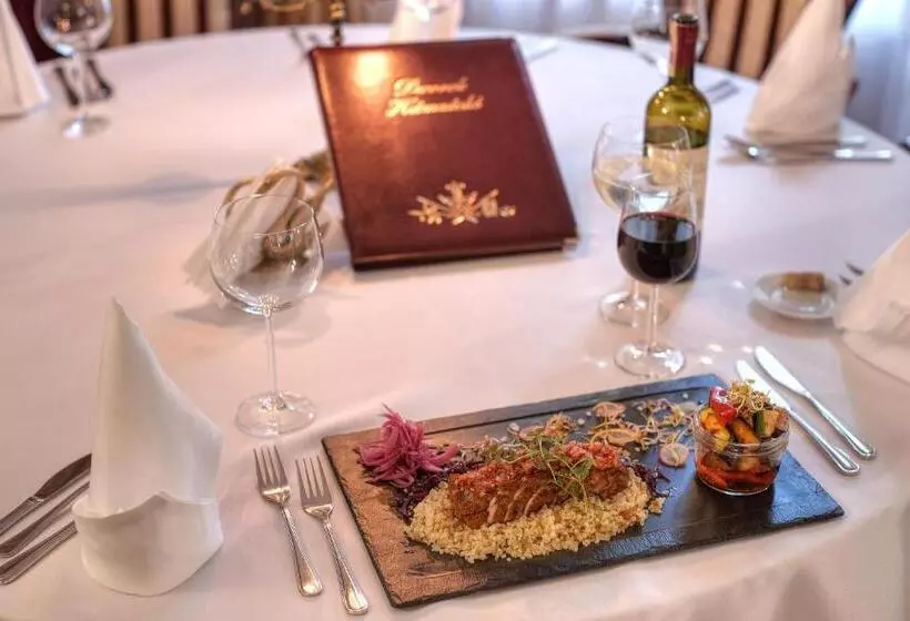 호텔 Dworek Hetmanski