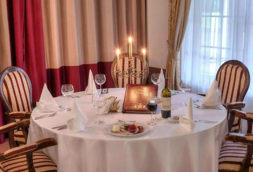 호텔 Dworek Hetmanski