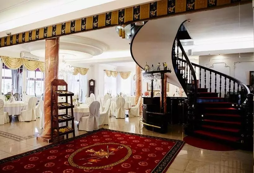 호텔 Dworek Hetmanski