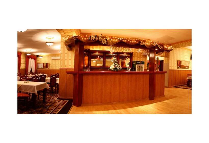 בית מלון כפרי Dwór Jur Gast