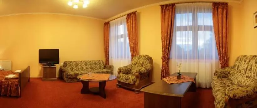 Hotel Dwór Jur Gast