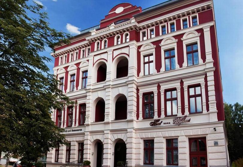 فندق Villagarden Dyplomat