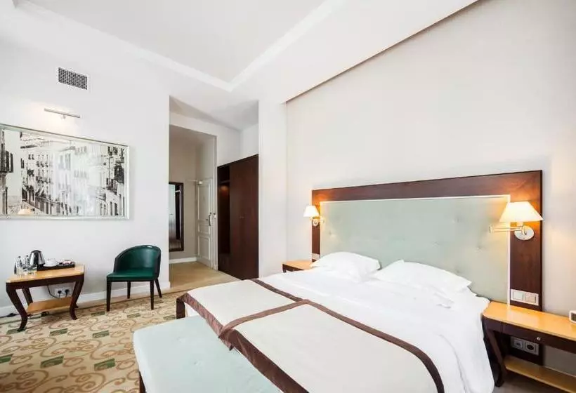 בית מלון כפרי Villagarden Dyplomat