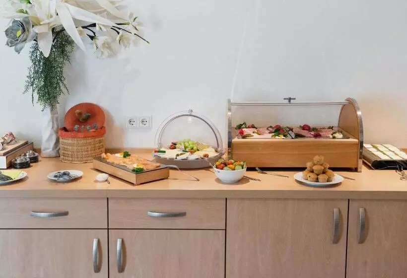 Отель Garni Hopfengold