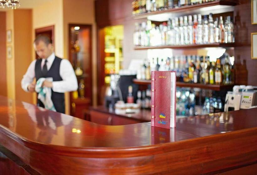 호텔 Geovita Dąbki