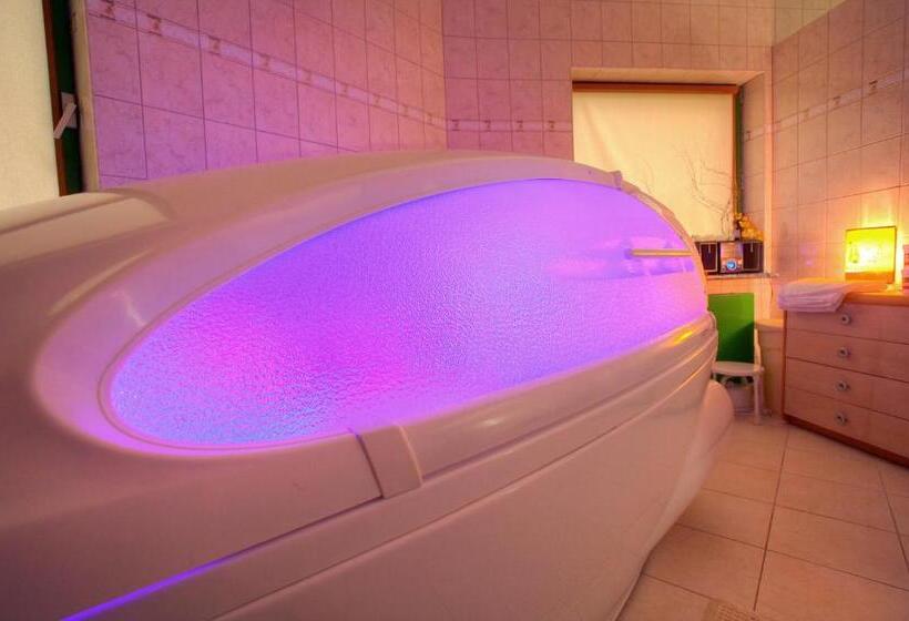 호텔 Geovita Dąbki