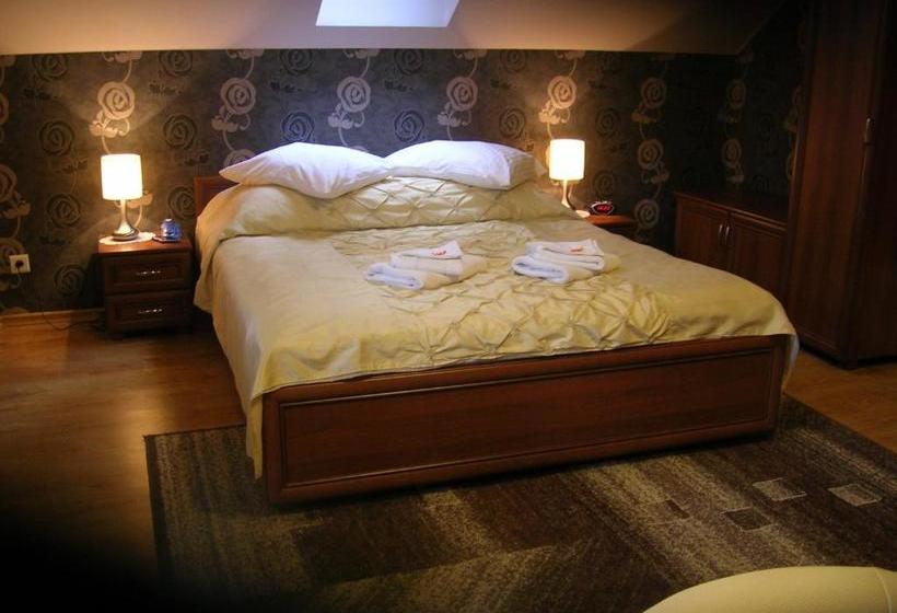 酒店 Ik Gościniec Pod Sosnami Drzonków