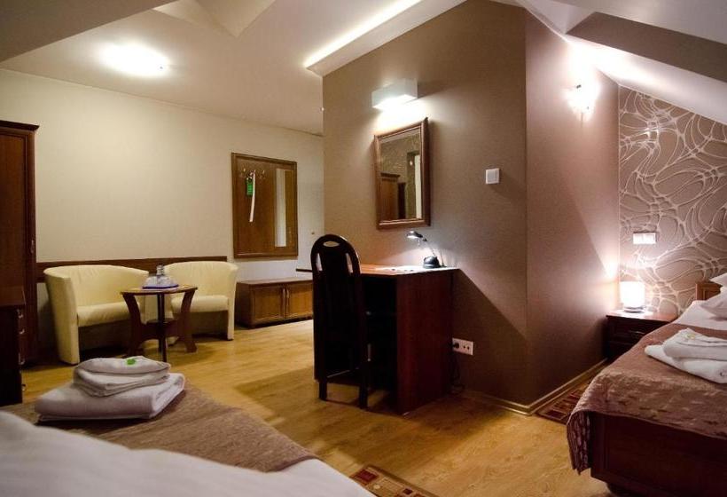 酒店 Ik Gościniec Pod Sosnami Drzonków