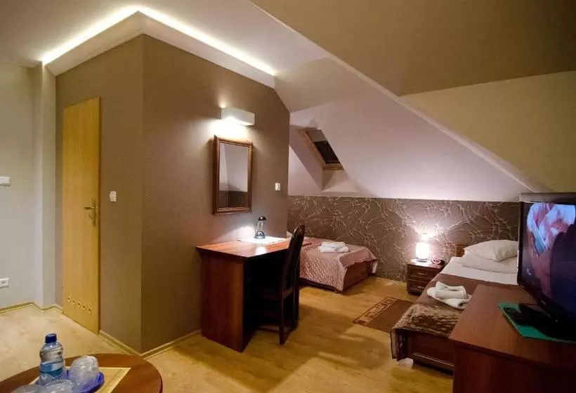 Hotell Ik Gościniec Pod Sosnami Drzonków