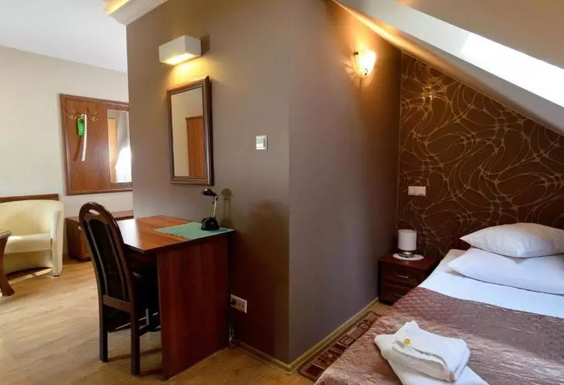 Hotell Ik Gościniec Pod Sosnami Drzonków