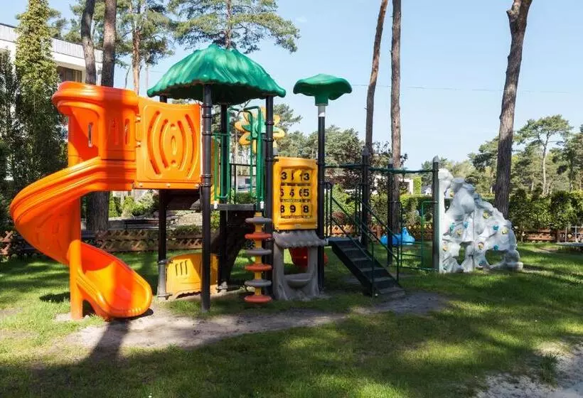 בית מלון כפרי Jantar Medical Spa