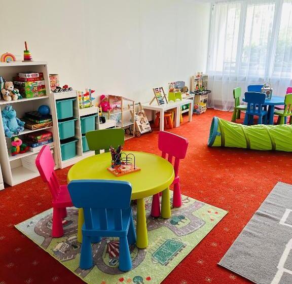 בית מלון כפרי Jantar Medical Spa