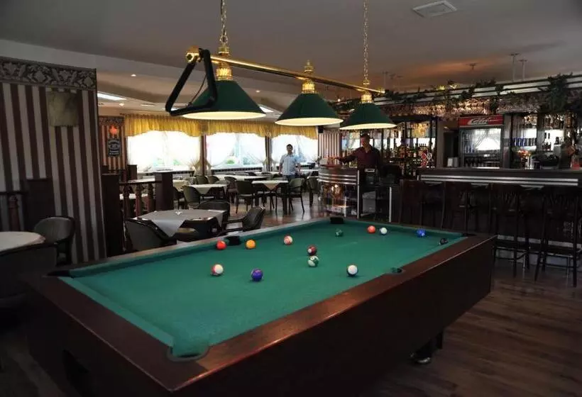 בית מלון כפרי Jantar Medical Spa