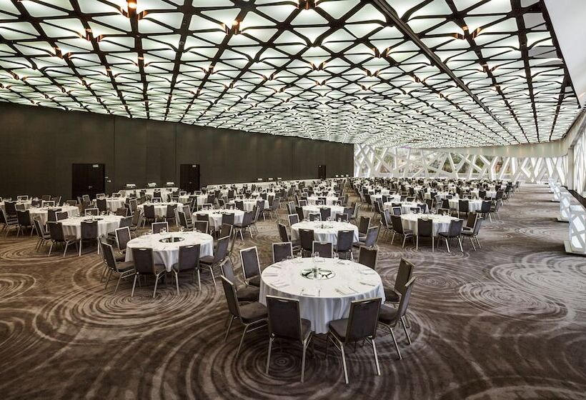 בית מלון כפרי Narvil Conference & Spa