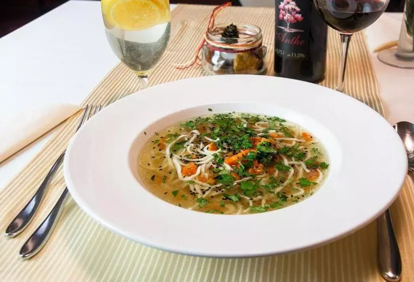 Hotelli Pensjonat Kazimierski