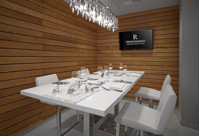 Hotel Renaissance Edmonton Airport