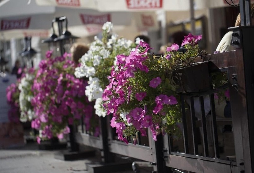 ホテル Restauracja Caspar