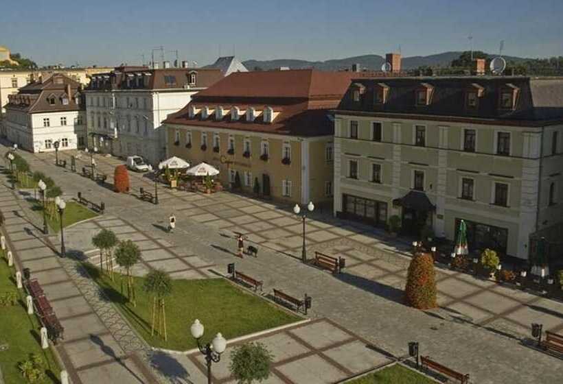 ホテル Restauracja Caspar