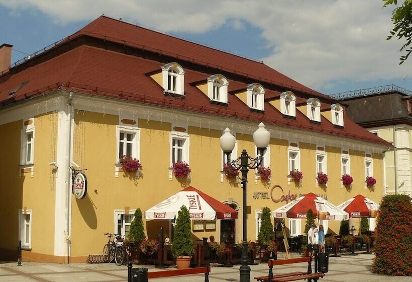 ホテル Restauracja Caspar