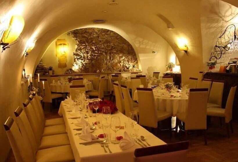 ホテル Restauracja Caspar