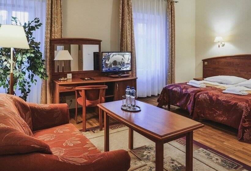 ホテル Restauracja Caspar