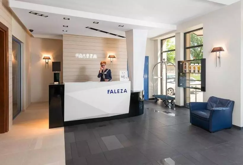 فندق Restauracja Faleza
