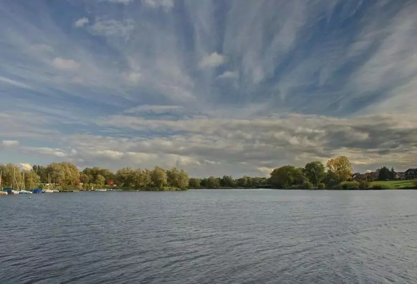 Отель Seeblick Garni