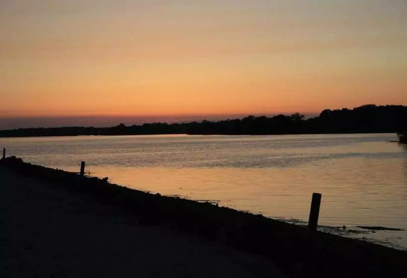 Отель Seeblick Garni