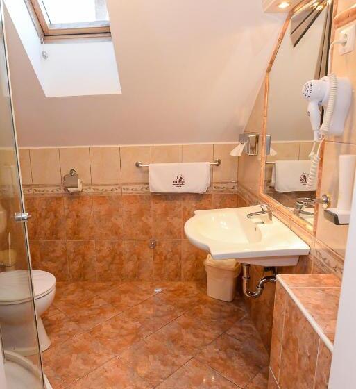 Hotel Tinódi Fogadó