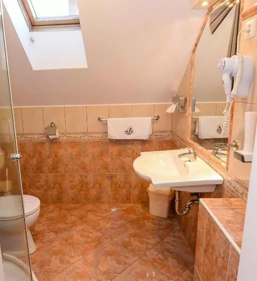 ホテル Tinódi Fogadó