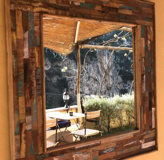 בית מלון כפרי Torre Dello Ziro