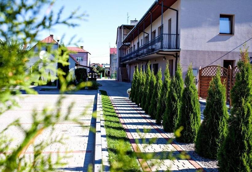 فندق Villa Centrum Młodości