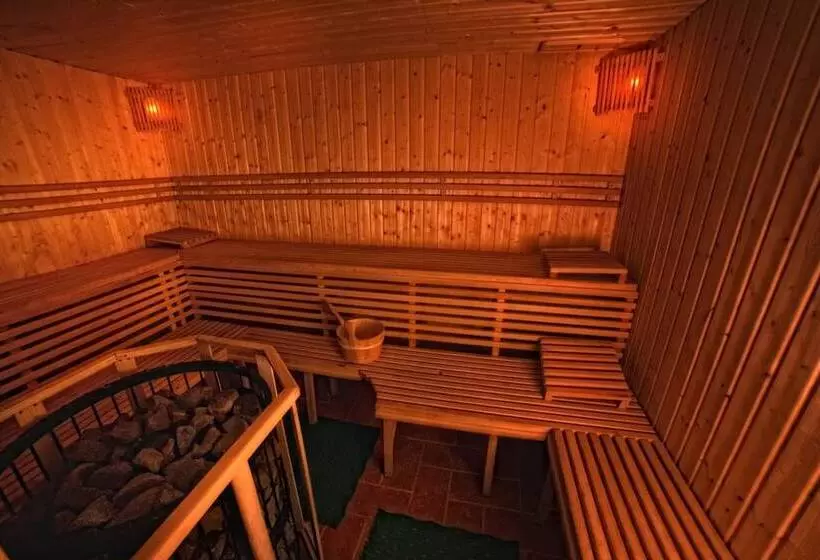 فندق Villa Centrum Młodości