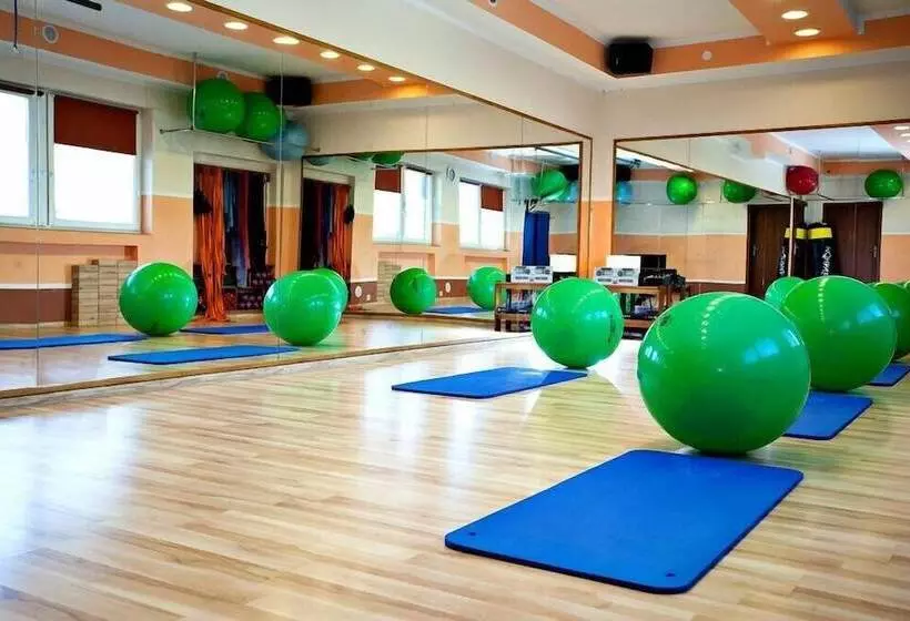 فندق Villa Centrum Młodości