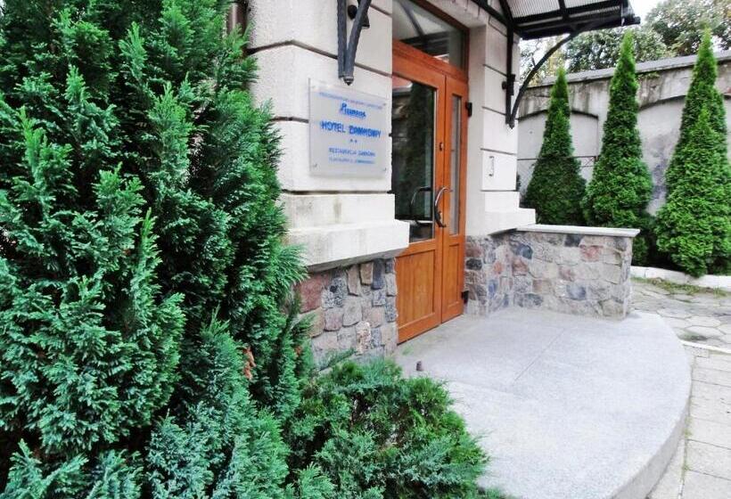فندق Zamkowy