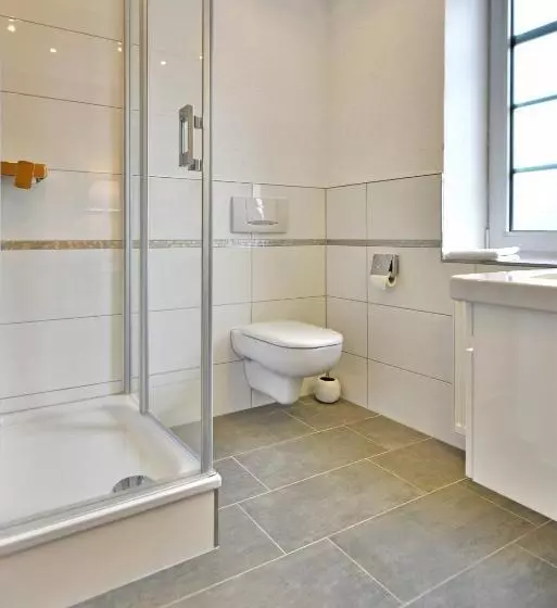 Отель Zur Goldenen Sonne