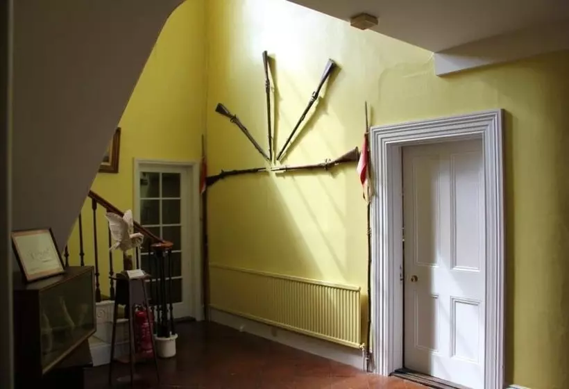 ベッドアンドブレックファースト Haughley House