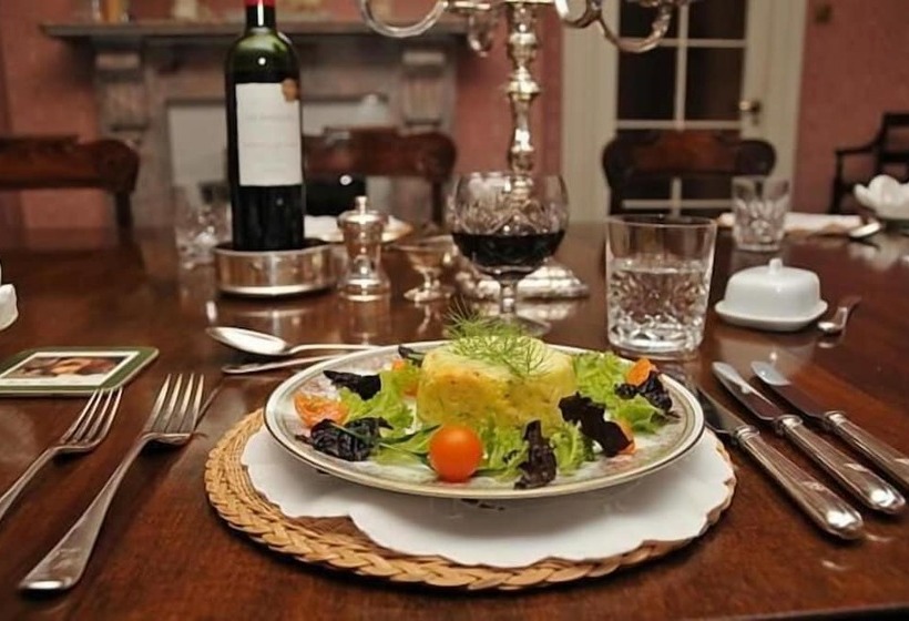 Bed and Breakfast Haughley House