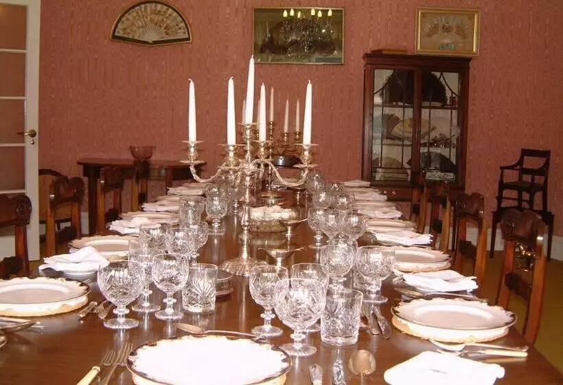 ベッドアンドブレックファースト Haughley House