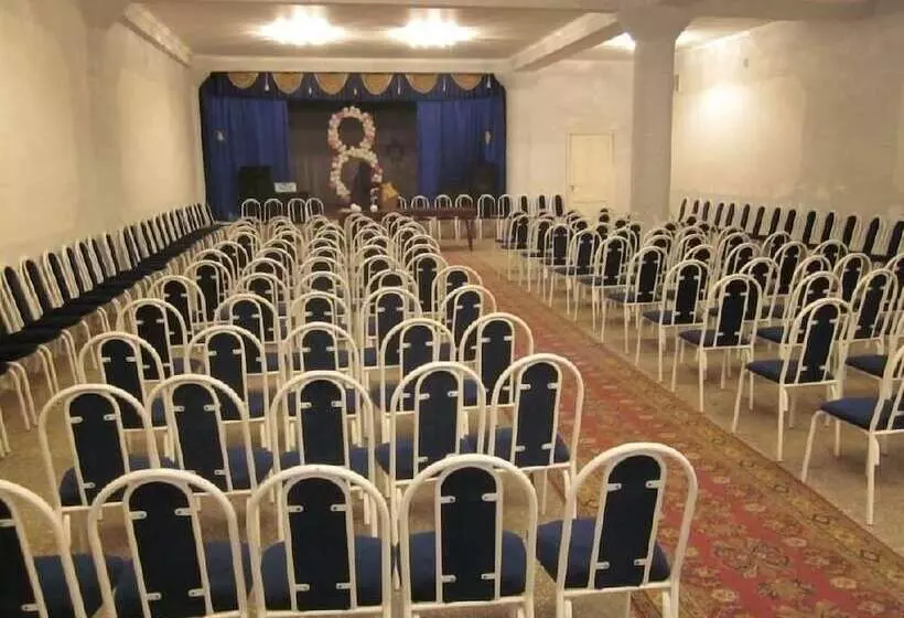 Hotelli Pansionat Polyarnie Zori