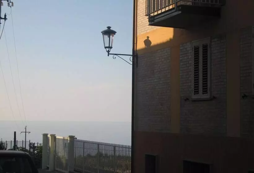 Hotelli Sanleoresidence