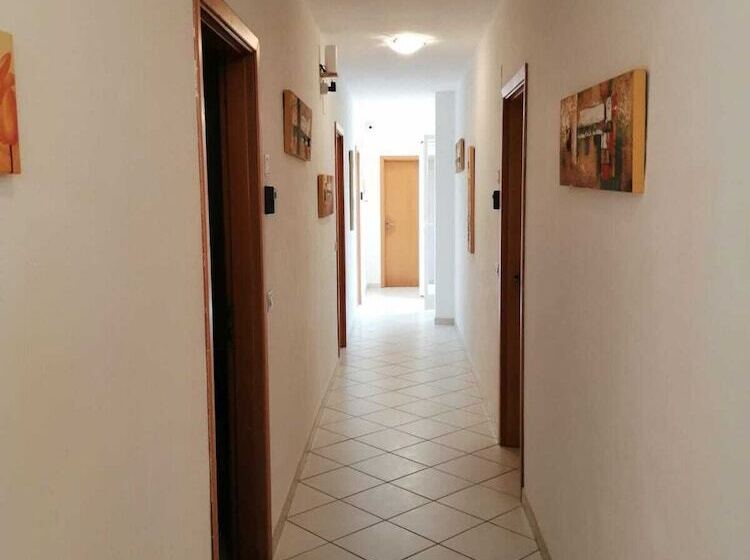 호텔 Sanleoresidence