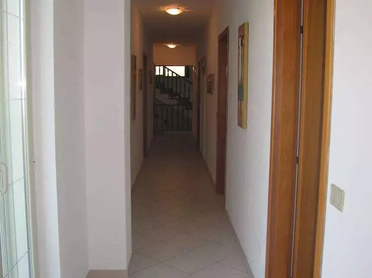 Hotelli Sanleoresidence