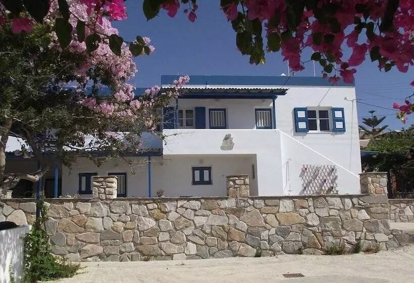 پانسیون Aigaio Rooms And Studios