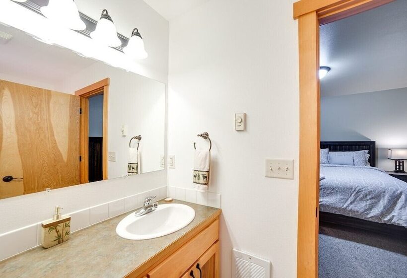 65gs Hot Tub Wi Fi Pets Ok Bbq